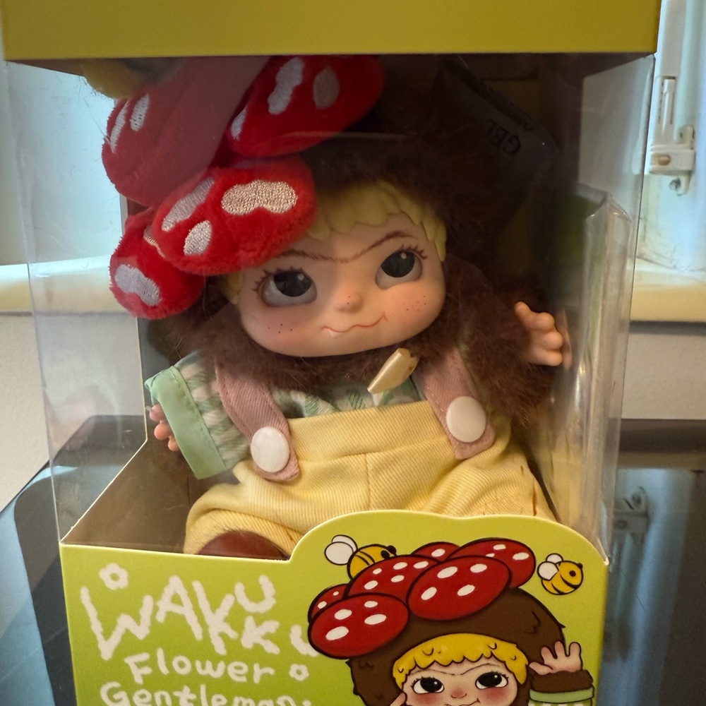 WAKUKU FLOWER GENTLEMAN***Unopened Box***